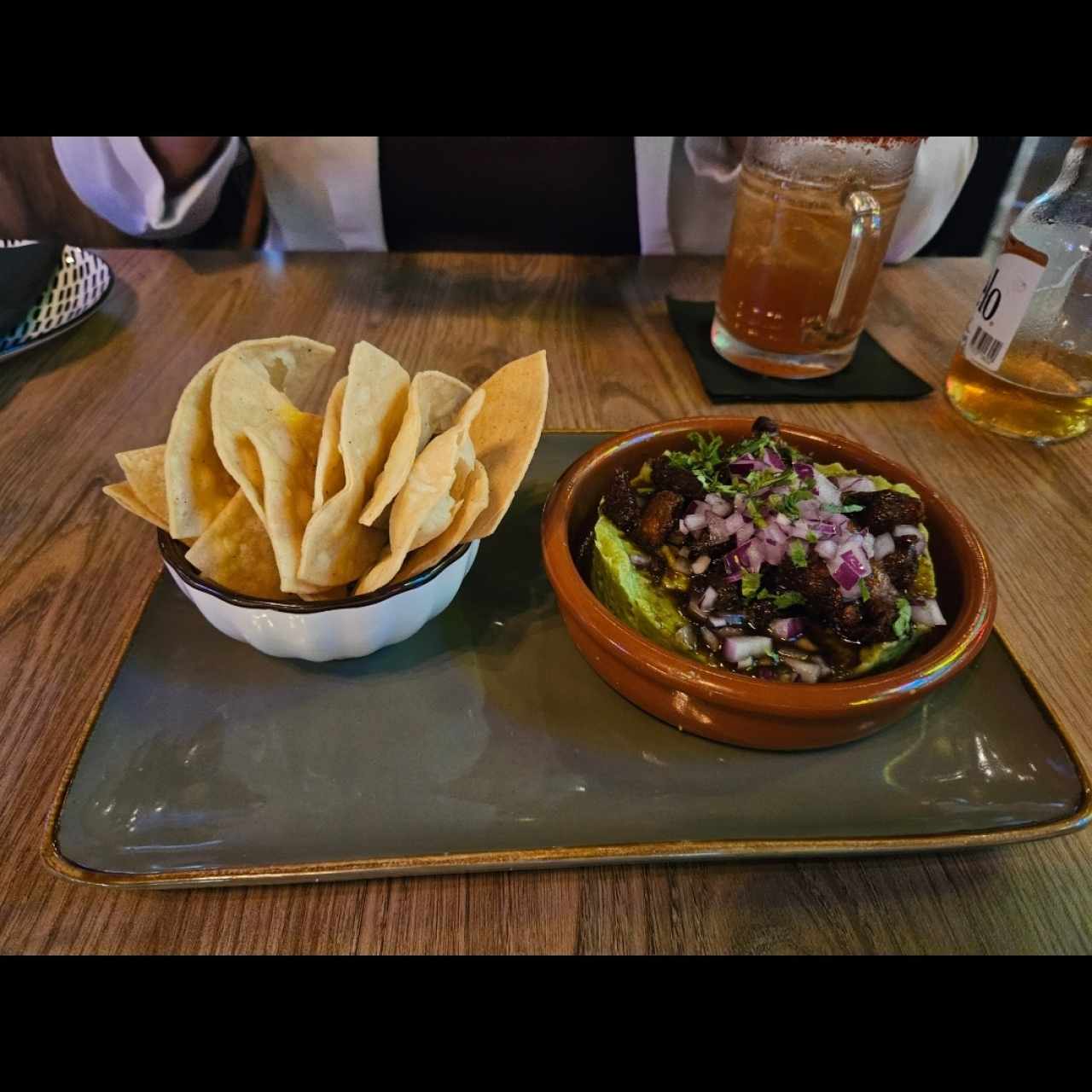 GUACAMOLE CON RIB EYE