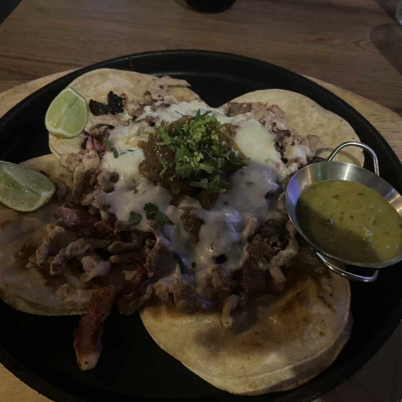 EL CAZADOR (TIPO ALAMBRE)