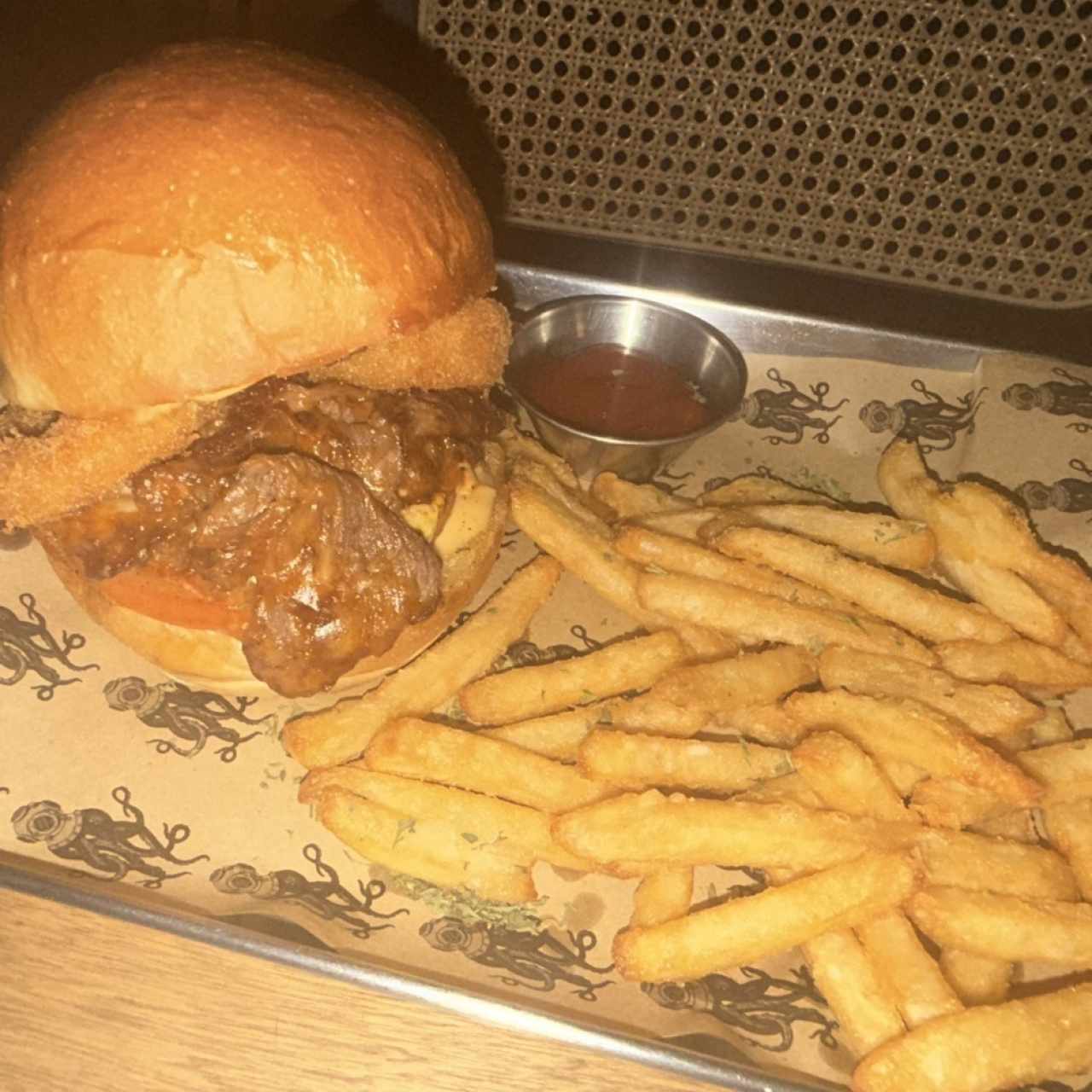 Las Burgers - BBQ STEAK SANDWICH
