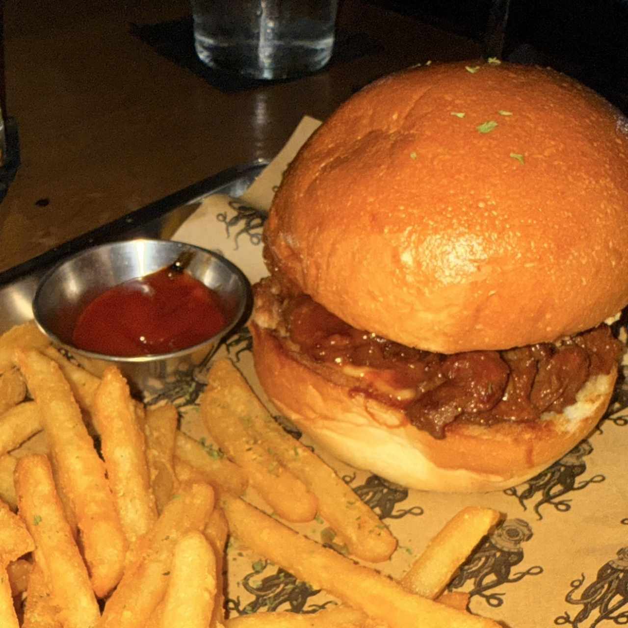 Las Burgers - BBQ STEAK SANDWICH