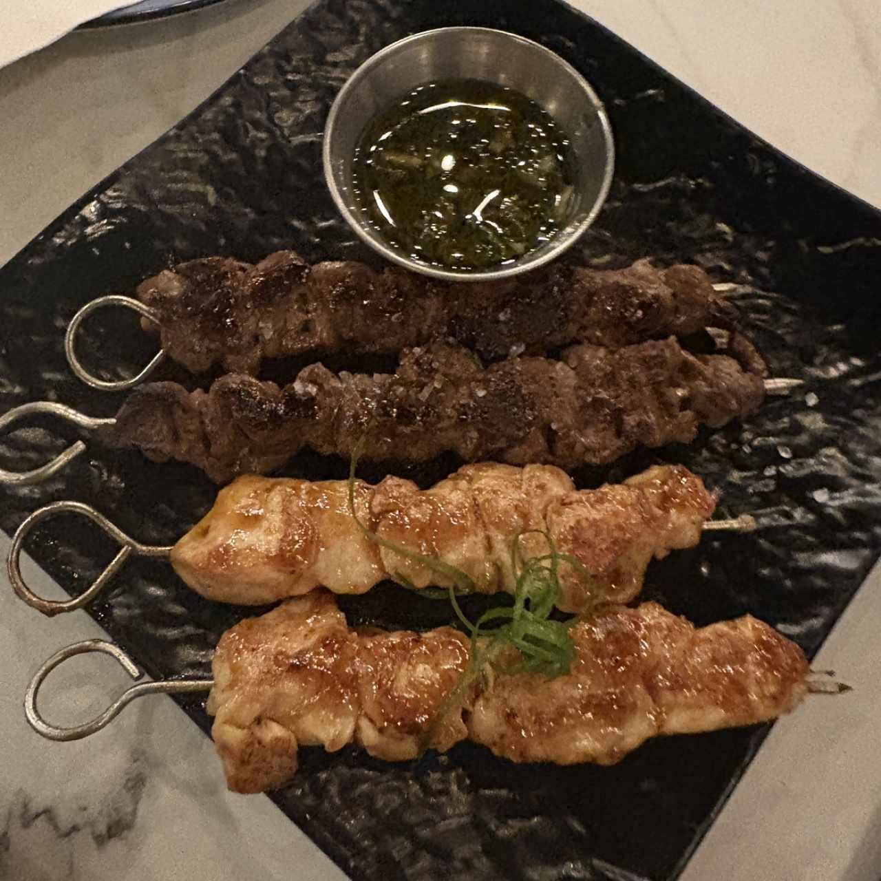 Tapeo - CARNES EN PALITO