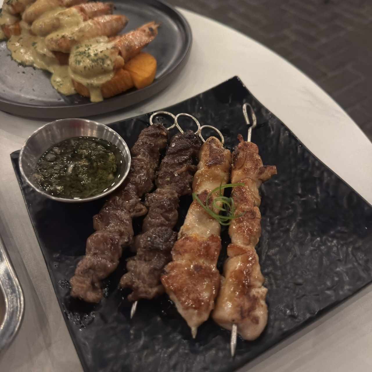 Tapeo - CARNES EN PALITO
