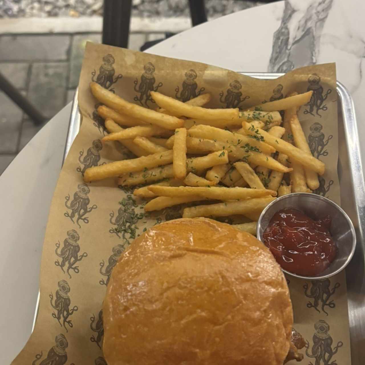 Las Burgers - BBQ STEAK SANDWICH