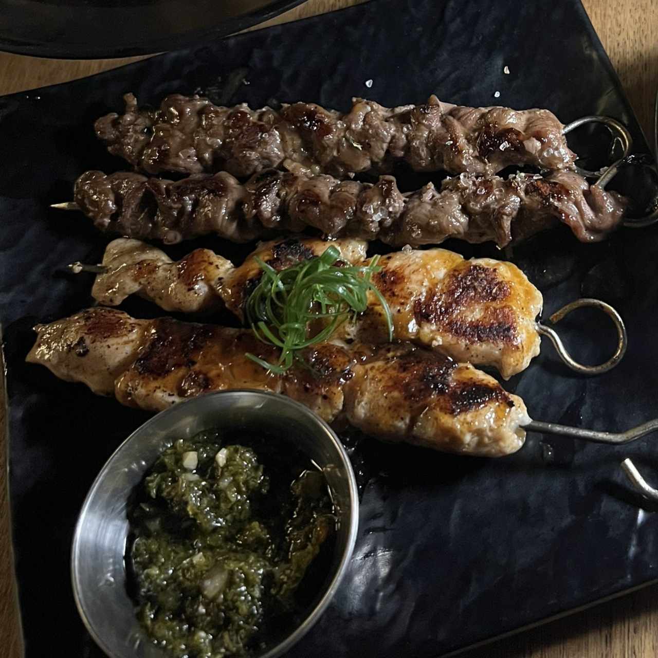 Tapeo - CARNES EN PALITO