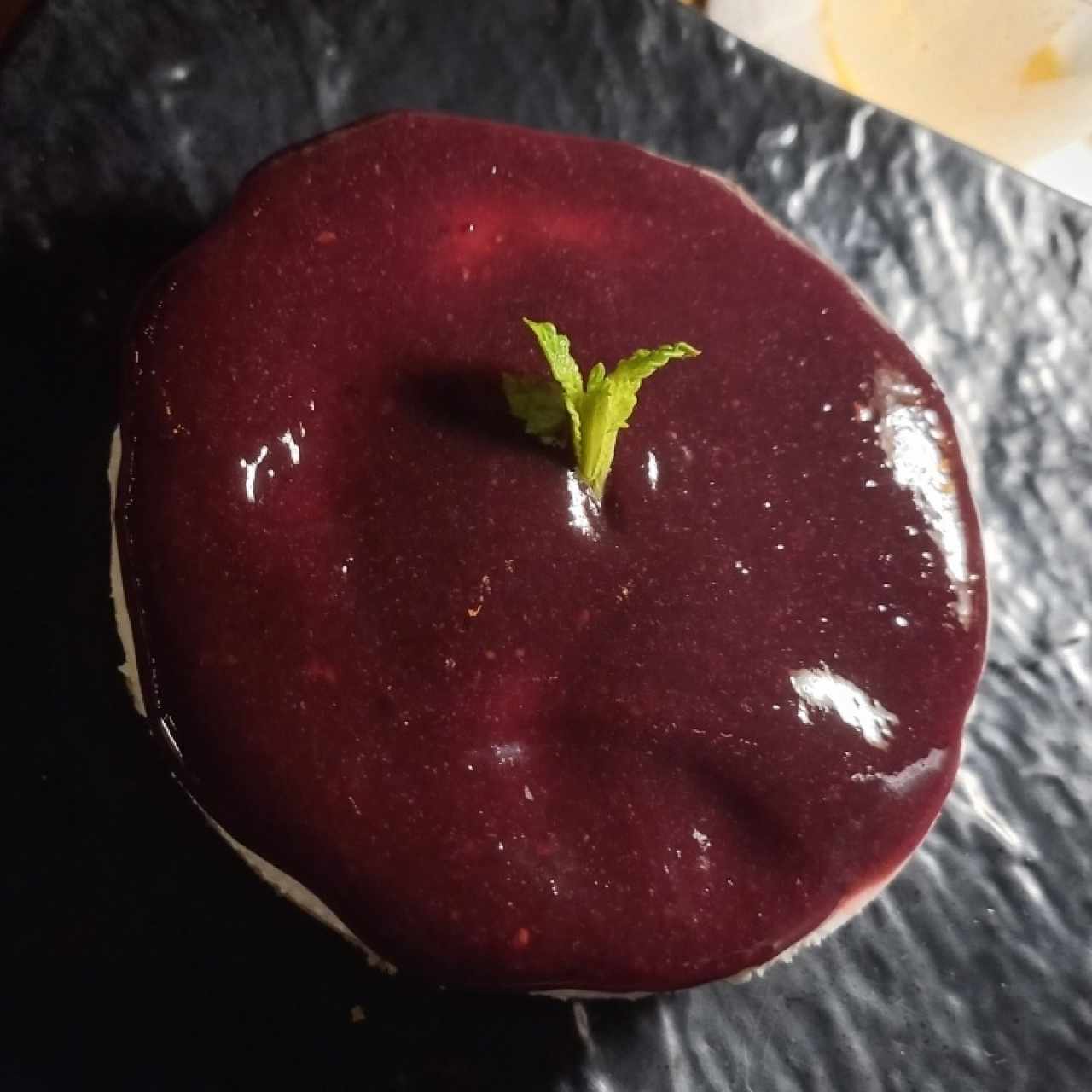 cheese cake con topping de frambuesas