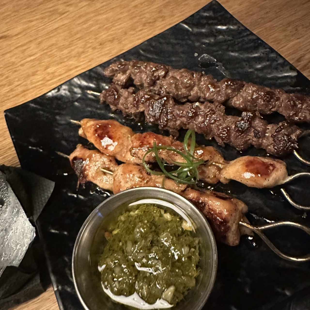 Tapeo - CARNES EN PALITO