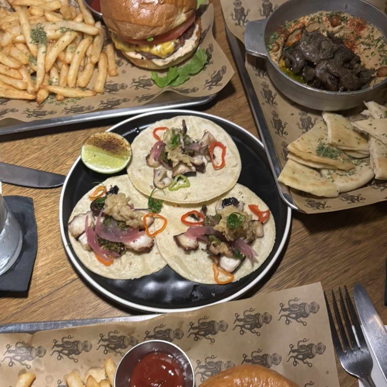 LOS TACOS DE PULPO