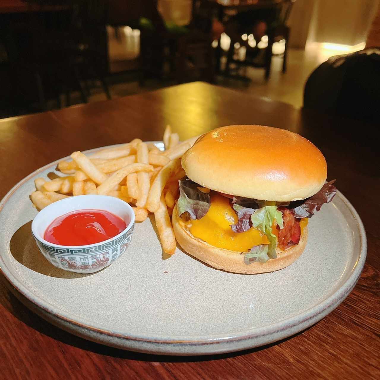 Momo Burger