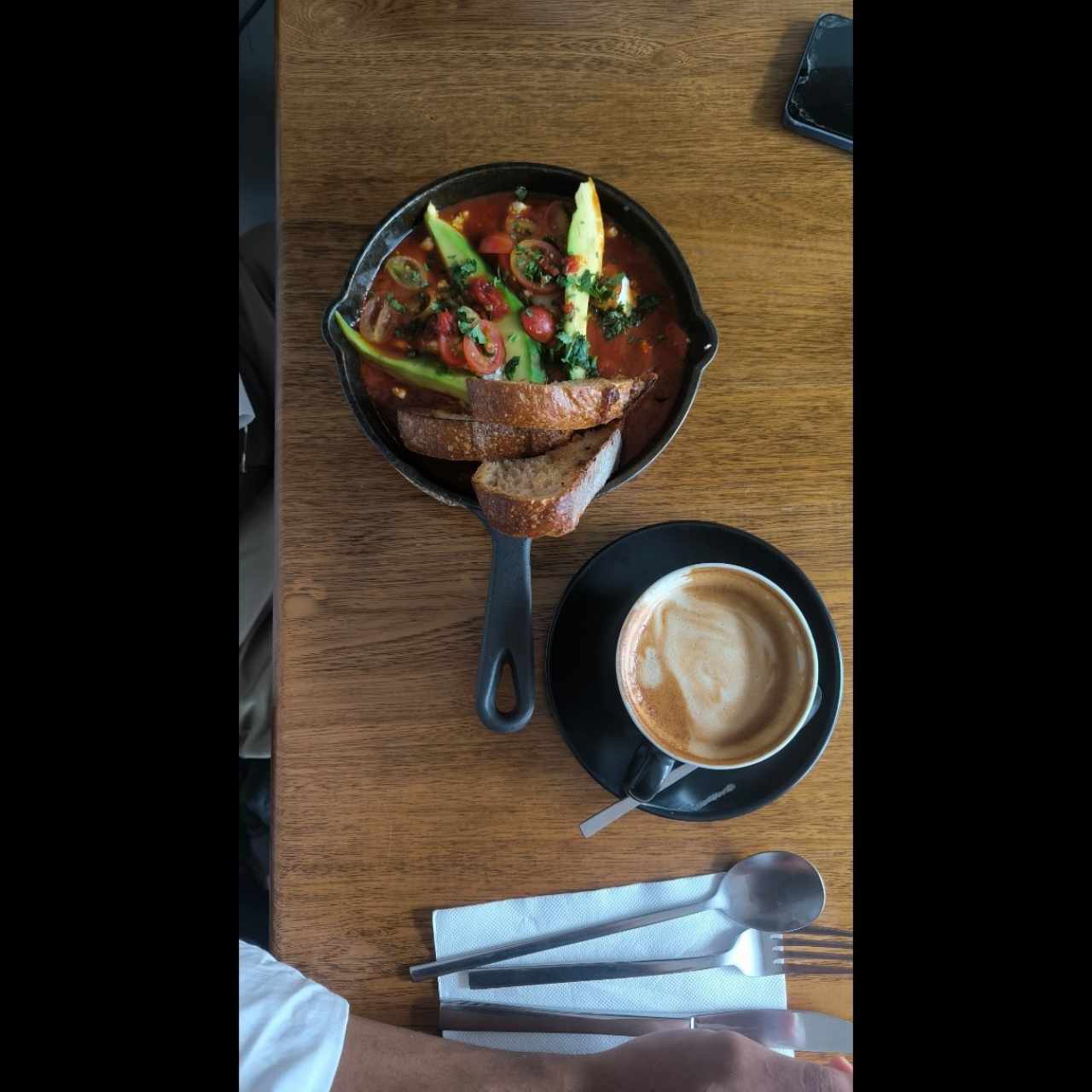 Huevos: Dos huevos Fritos o Revueltos