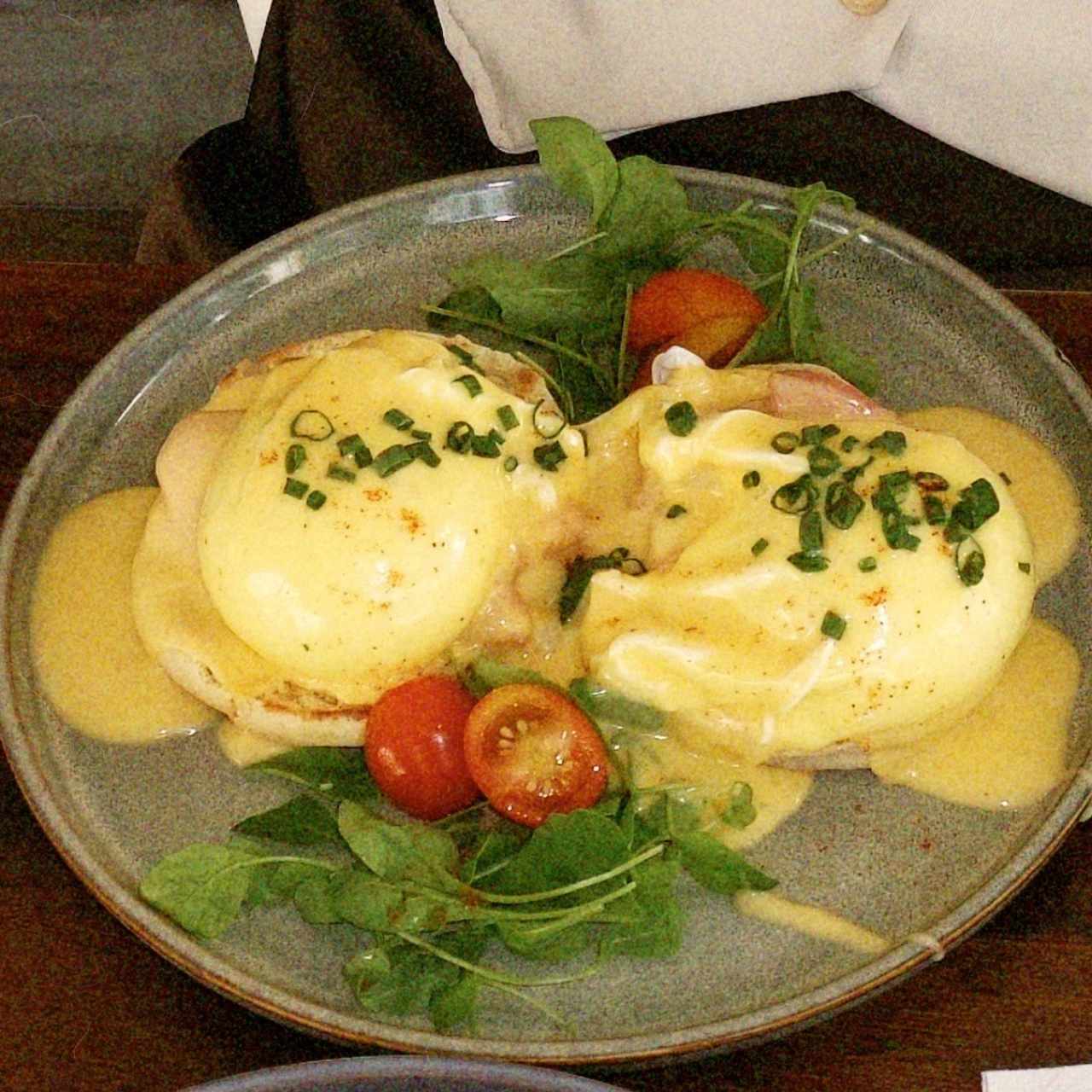 Huevos: Dos huevos Fritos o Revueltos