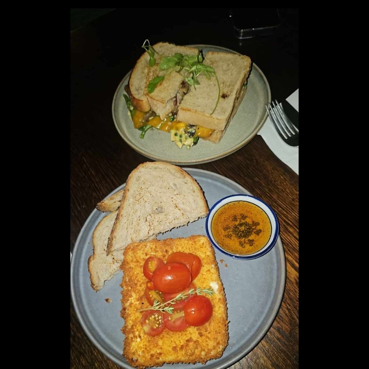 Tapas Sunset - Feta y Miel y Egg Sandwich