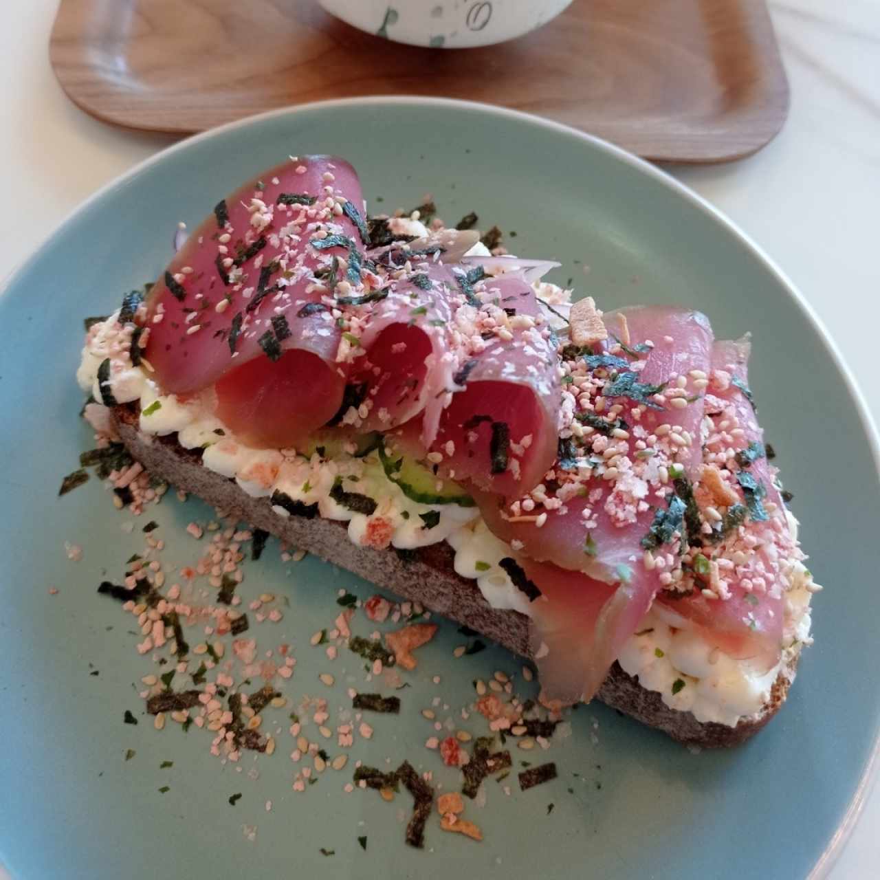 Tostada de Atún Ahumado