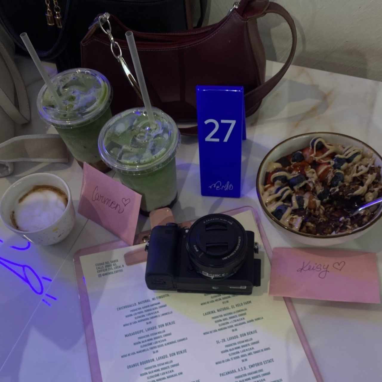 Acai bowl y matcha