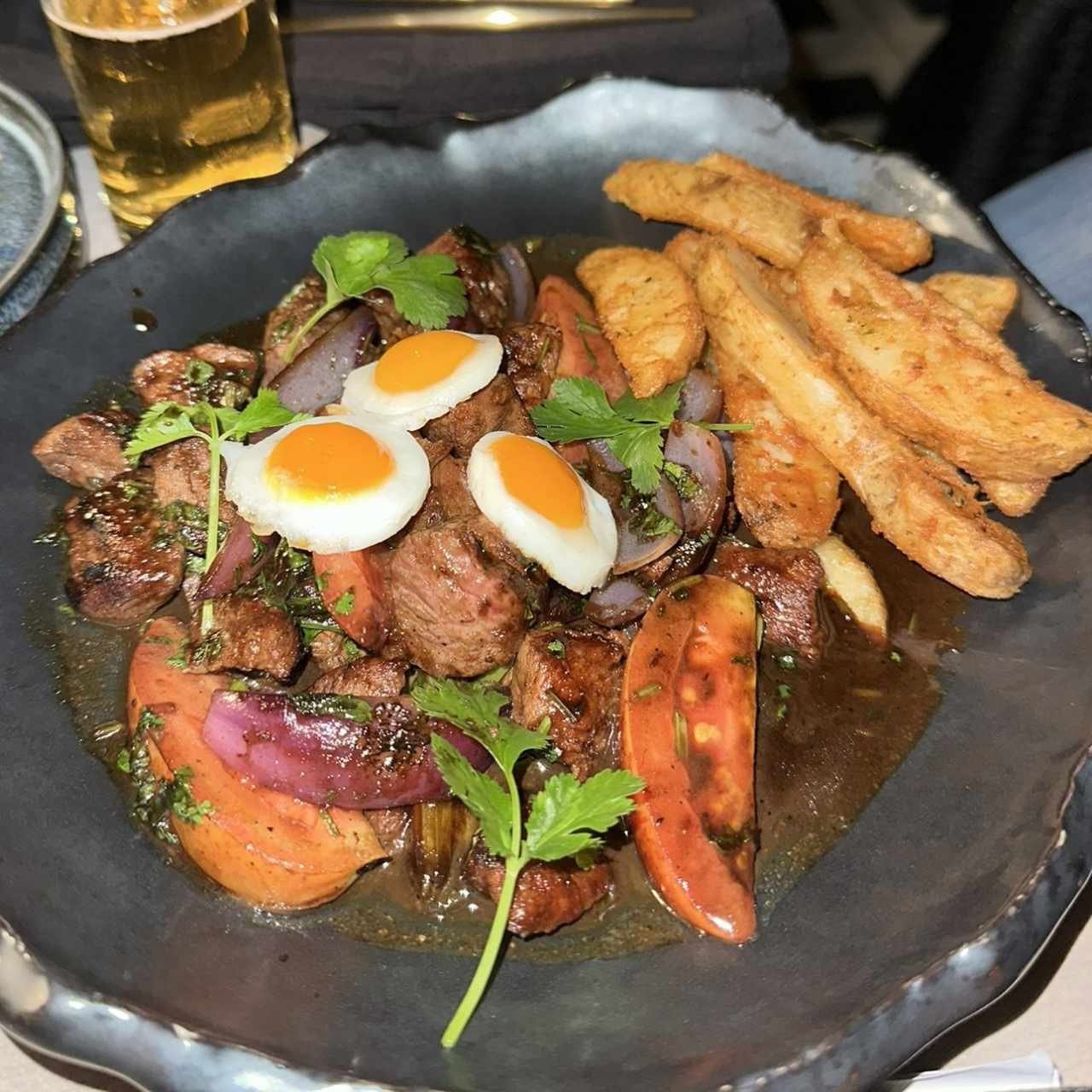 Lomo saltado