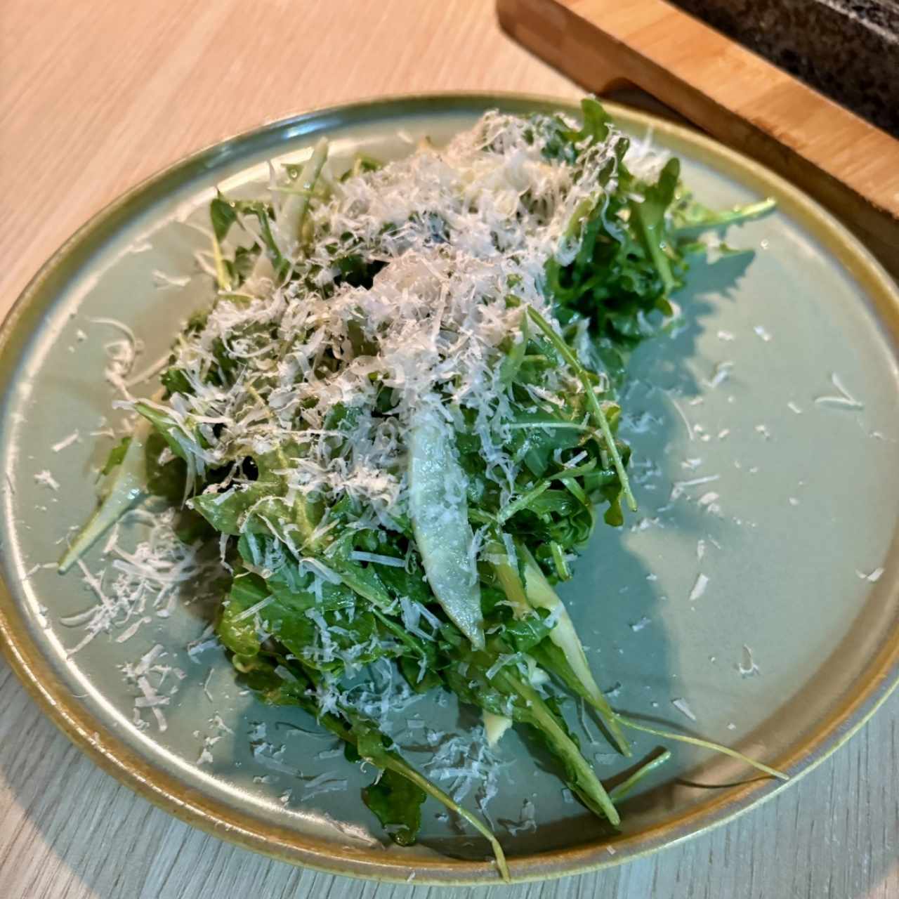 Ensalada de Rúcula e hinojo Con Parmesano