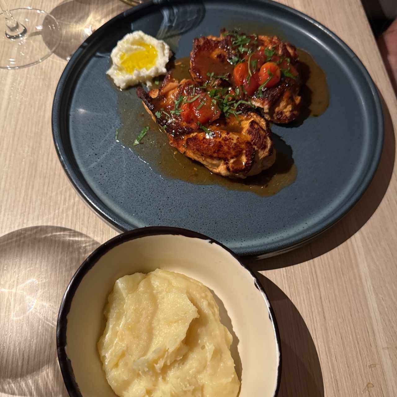 Platos Fuertes - Pollo Planchado