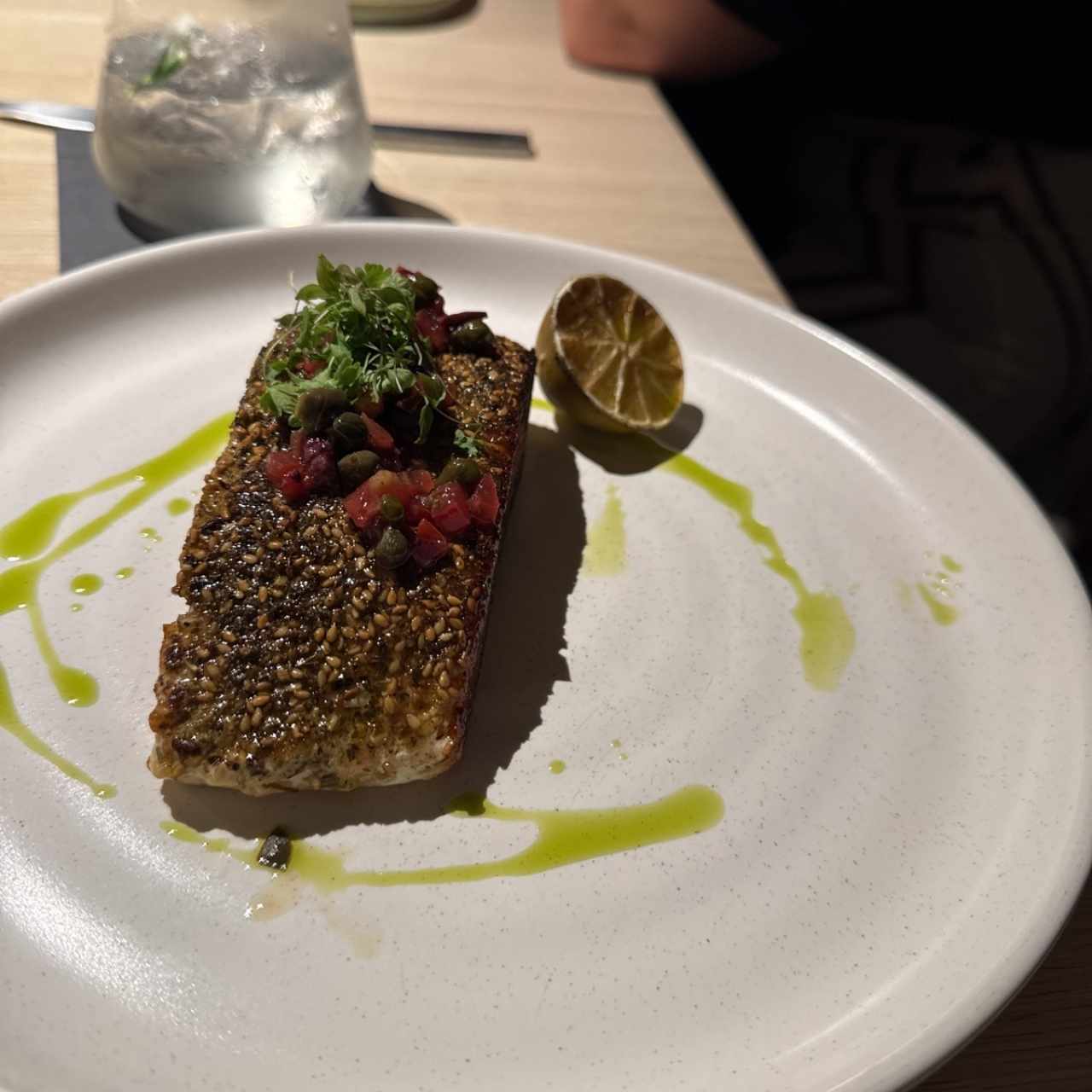 Platos Fuertes - Salmón Mediterráneo