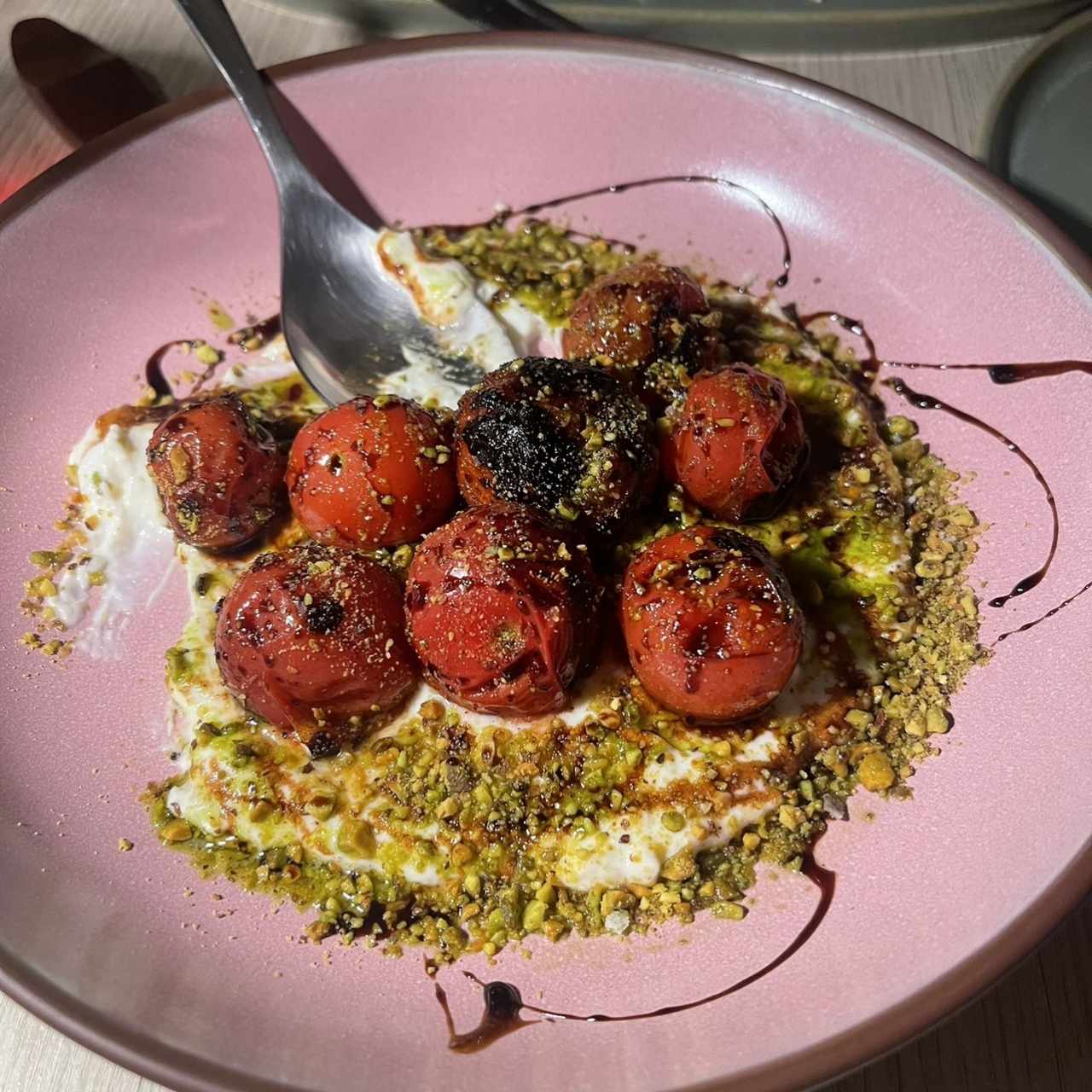 Stracciatela con tomates rsotizados