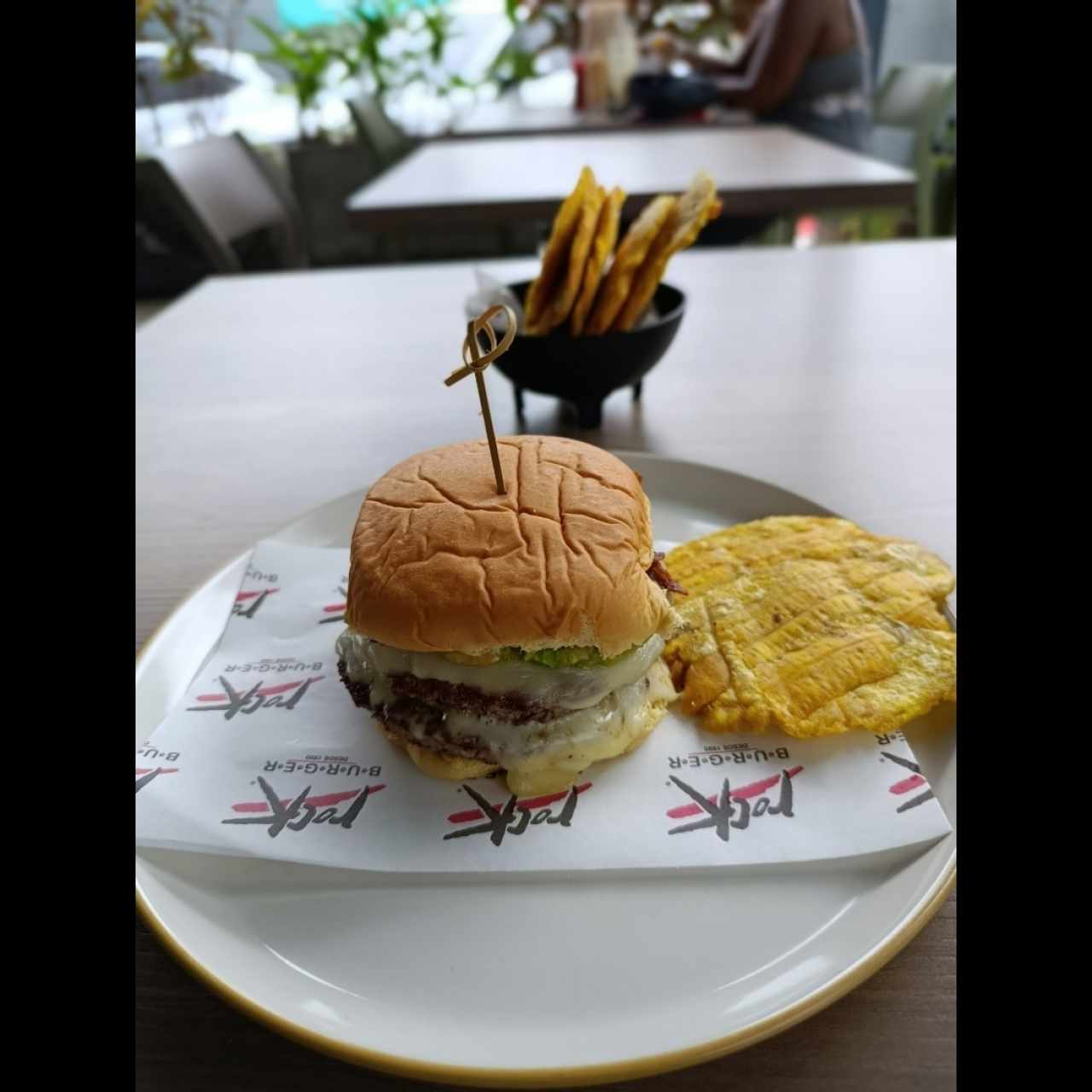 hamburguesa la independiente 