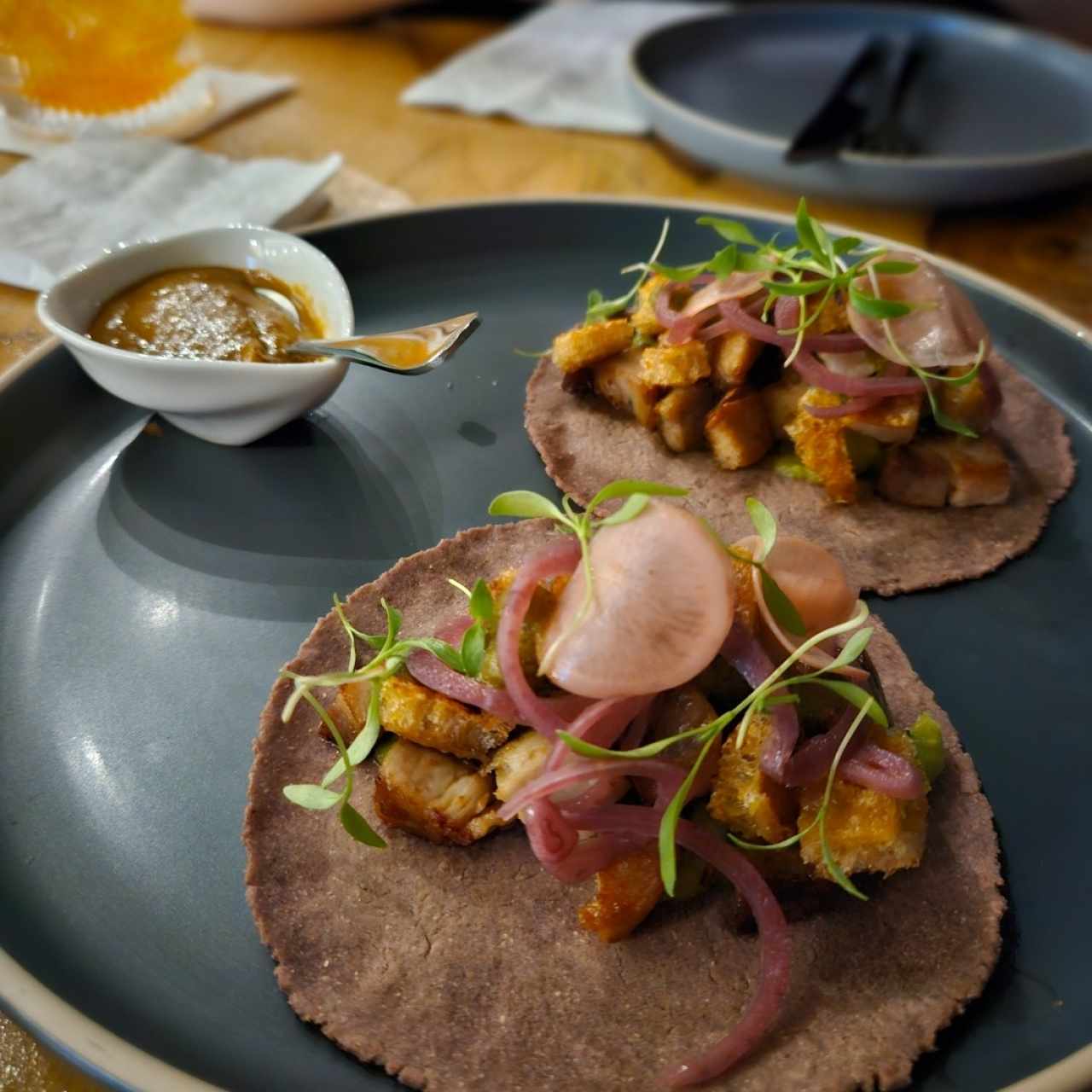 Tacos - Chicharrón (2 und)