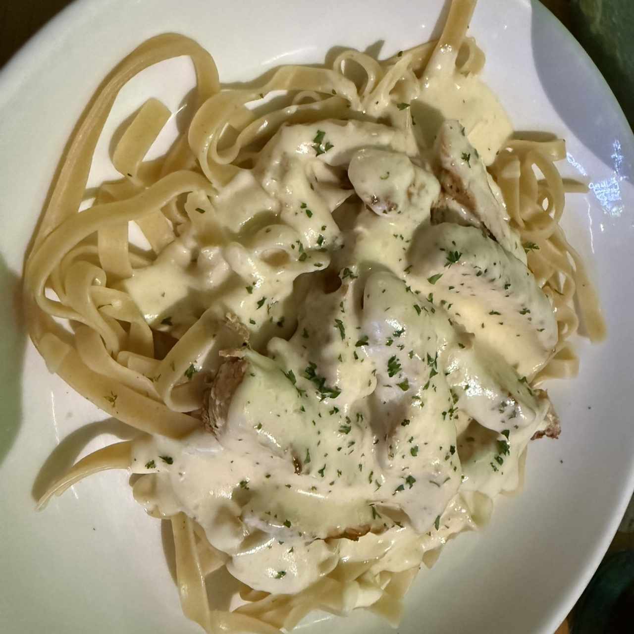 Amazing Alfredos - Chicken Alfredo