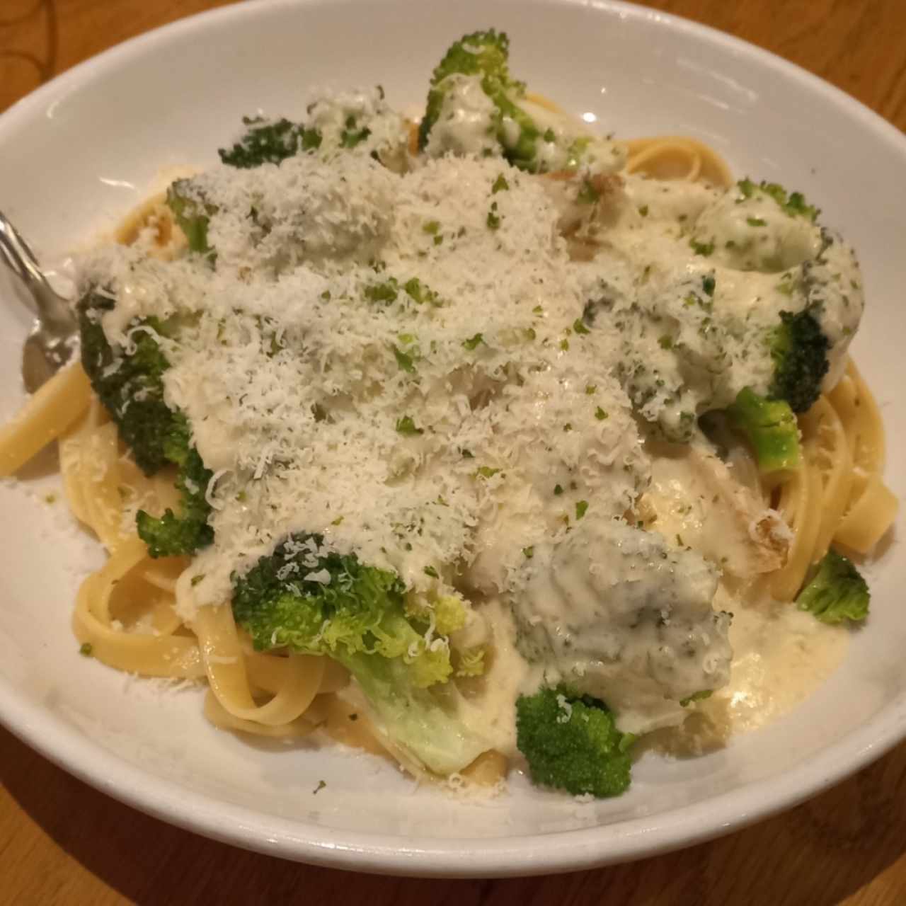 Amazing Alfredos - Fettuccine Alfredo