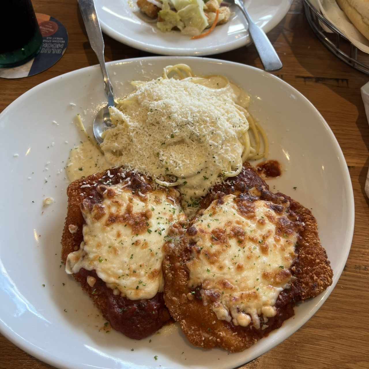 Classic Entreés - Chicken Parmigiana