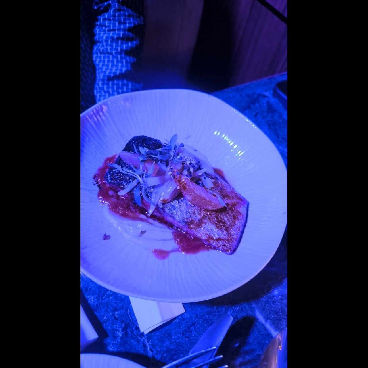 ROBATA - SALMÓN GLASEADO