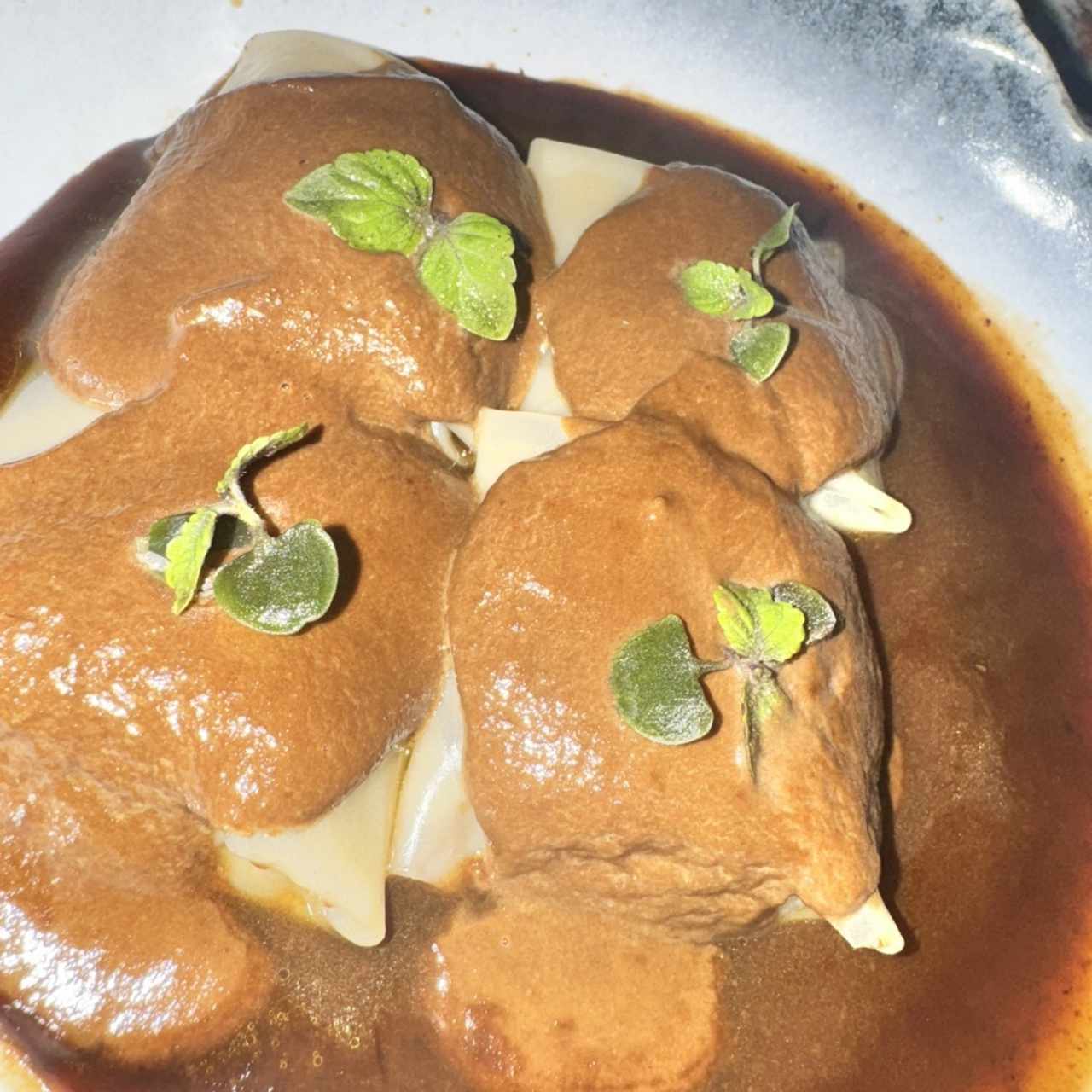 RAVIOLIS DE HONGOS AHUMADOS