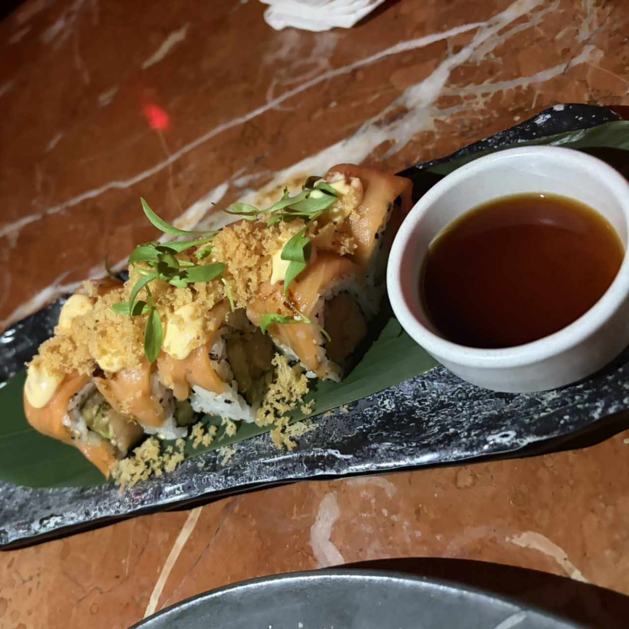 SUSHIS - FIERY SALMON