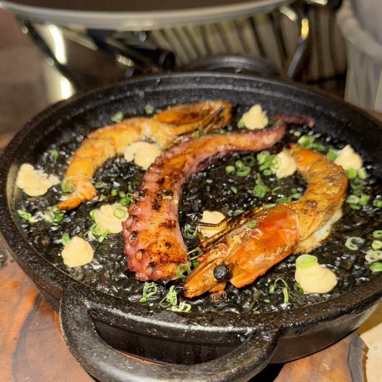 ARROZ NEGRO DE PULPO Y LANGOSTINO