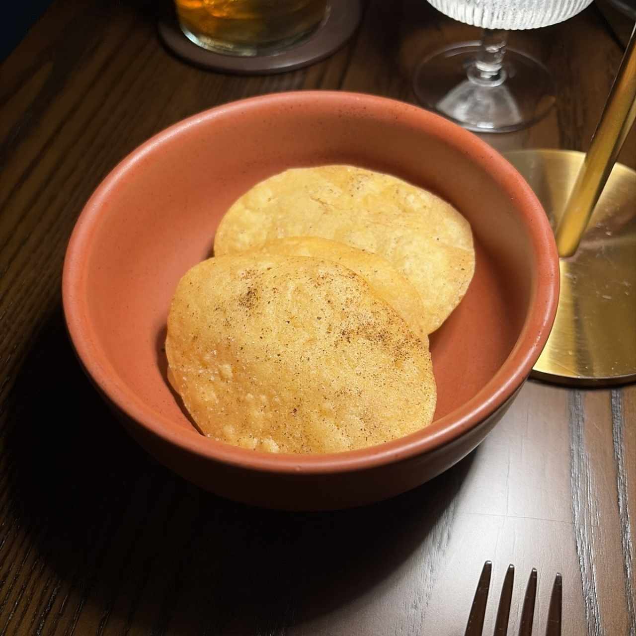 Tortilla de maiz vino con el agua chile