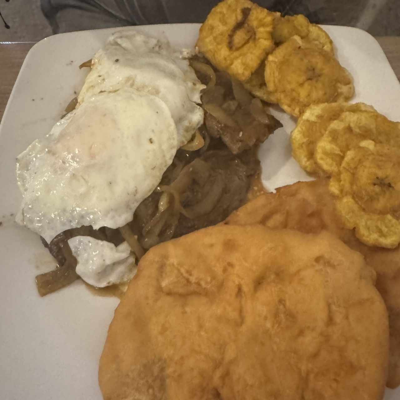 Bistec de Hígado Encebollado