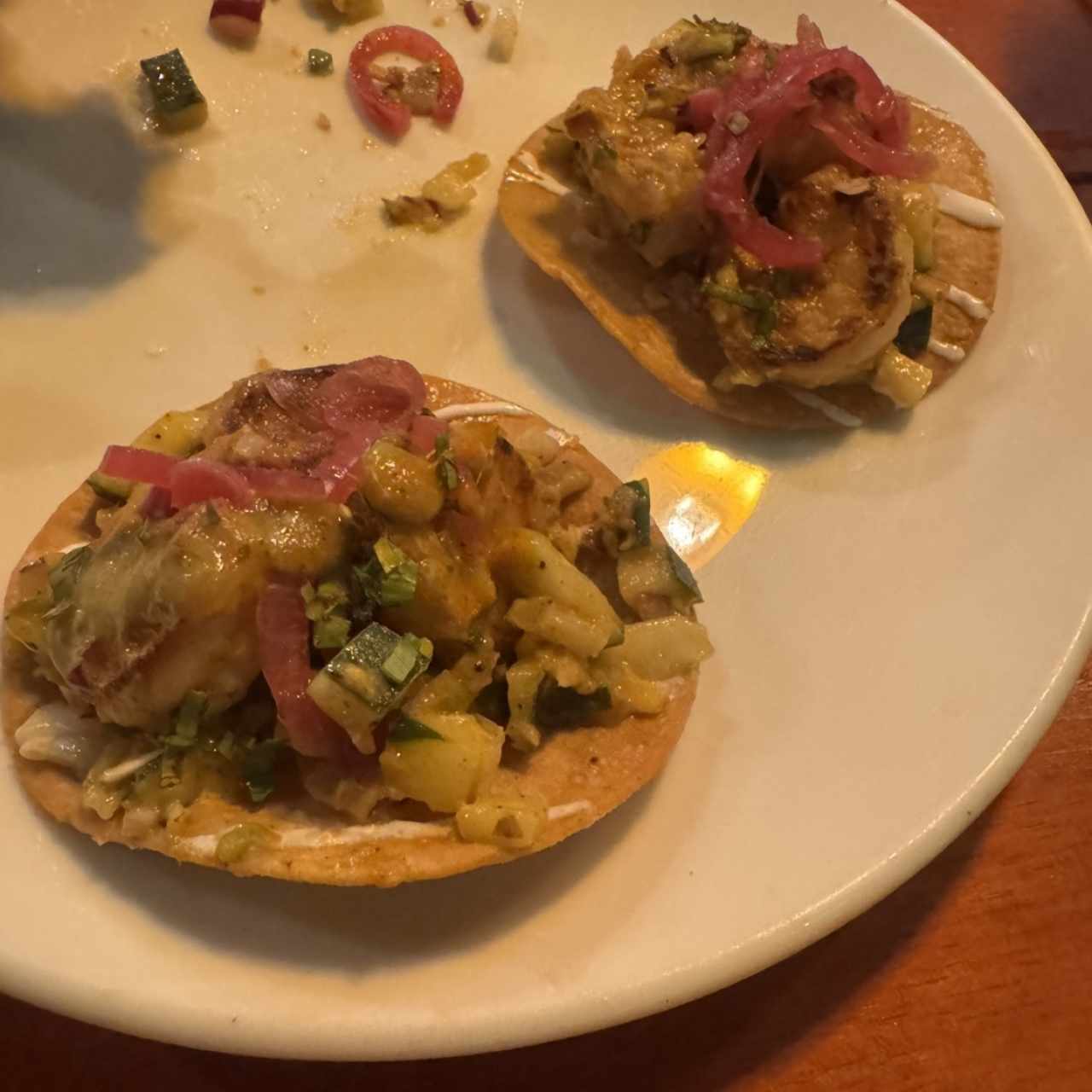 Entradas - Tostadas con camarones
