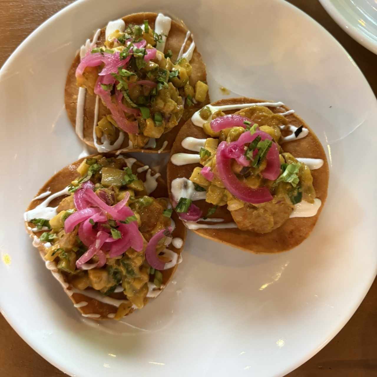 Entradas - Tostadas con camarones