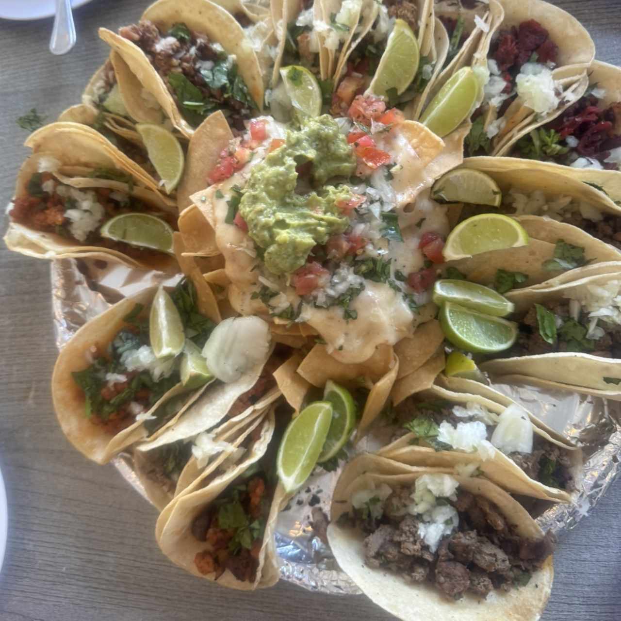 Tacos con proteínas diferentes 