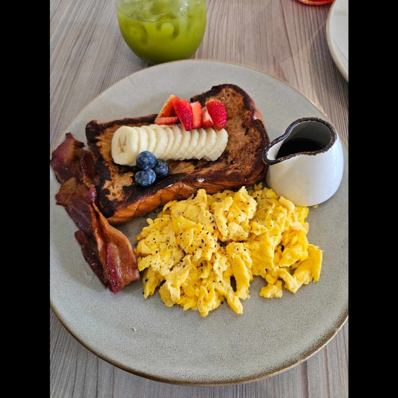 Brioche Toast y Frutos Rojos
