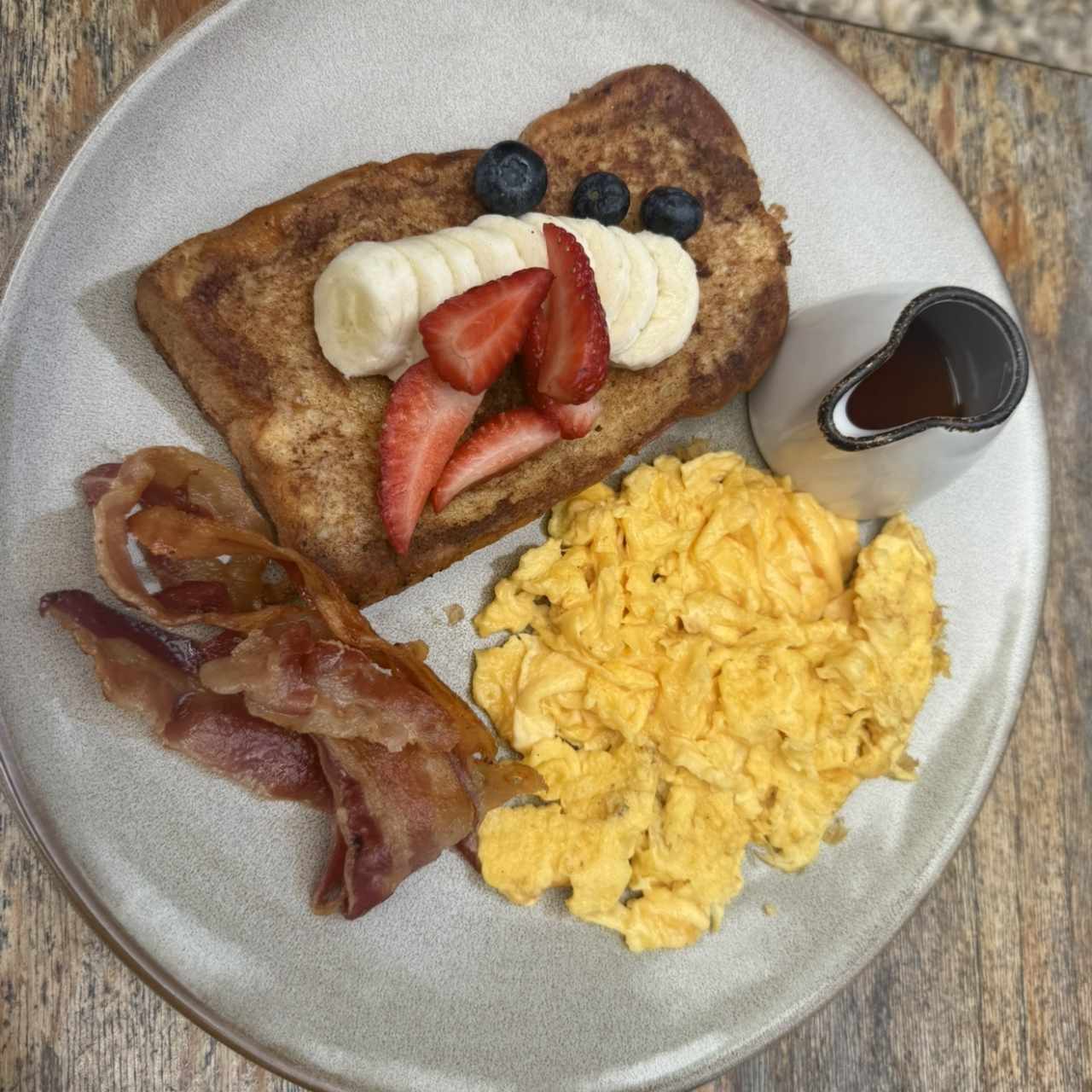 Brioche Toast y Frutos Rojos
