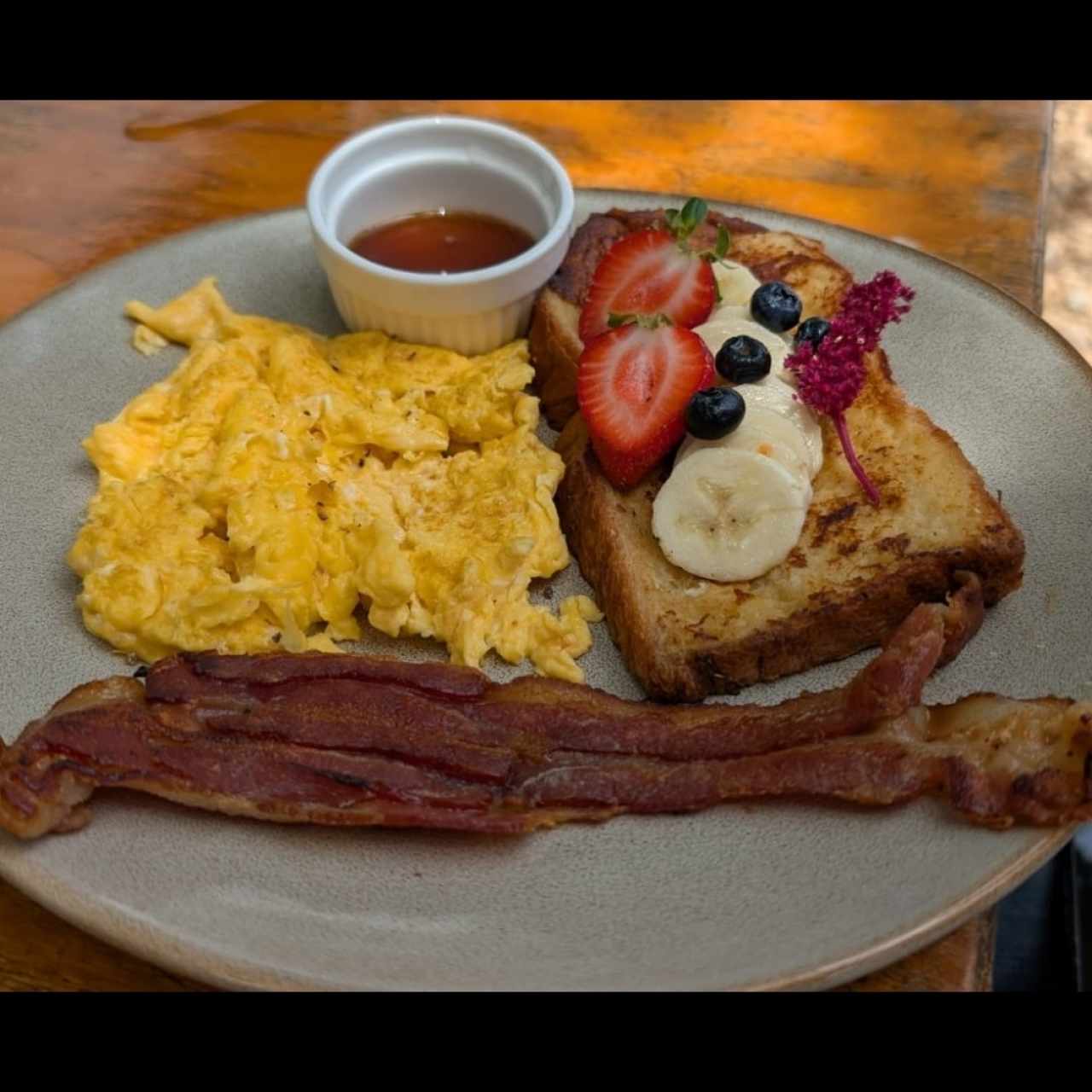 Brioche Toast y Frutos Rojos