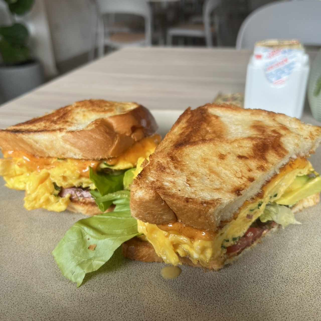 Scrambled egg sandwich