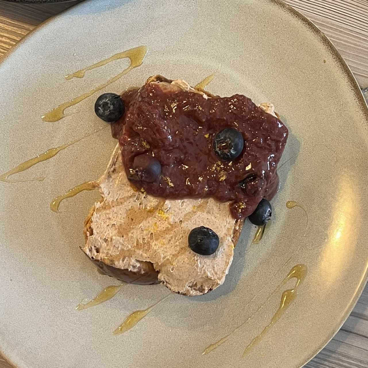 Brioche Toast y Frutos Rojos