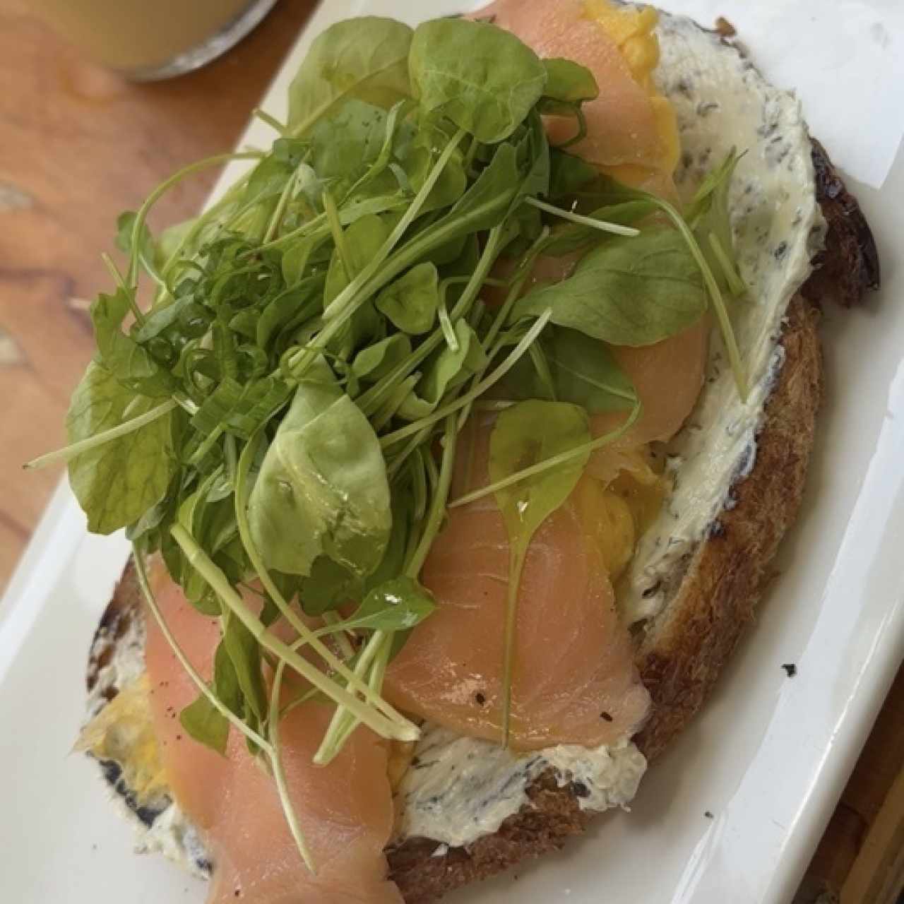 Huevos y Salmón Ahumado