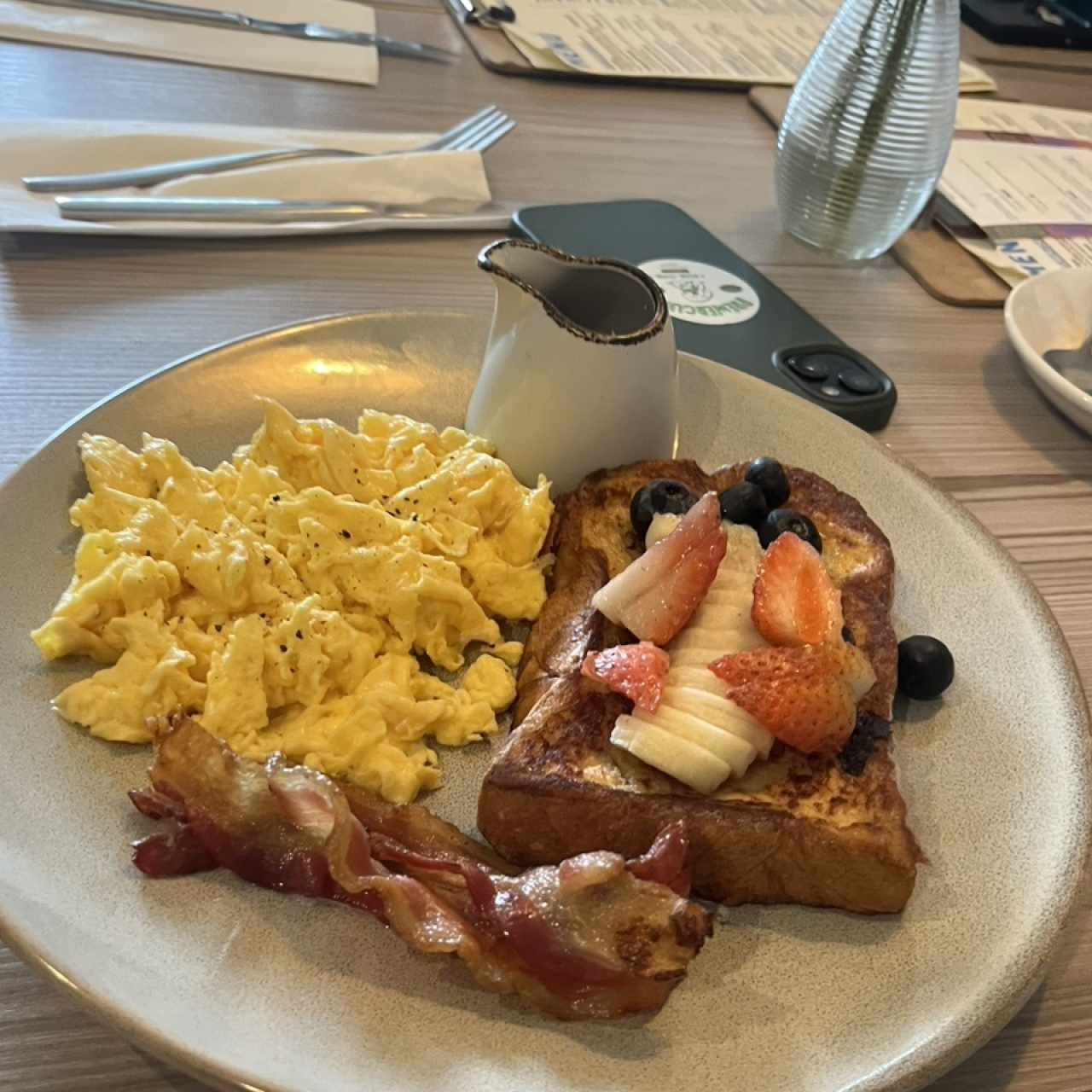Brioche Toast y Frutos Rojos