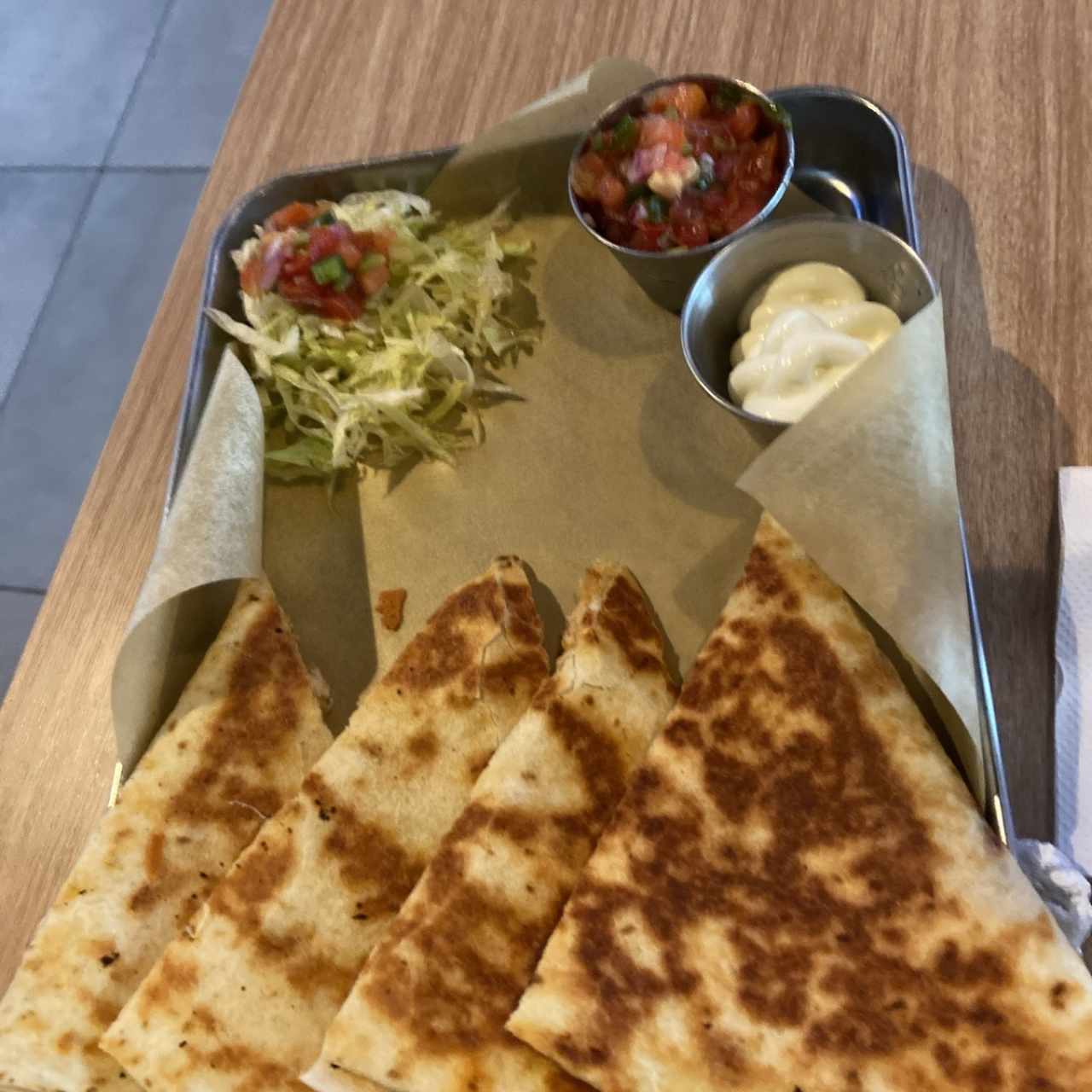 Para Compartir - Chicken Quesadilla
