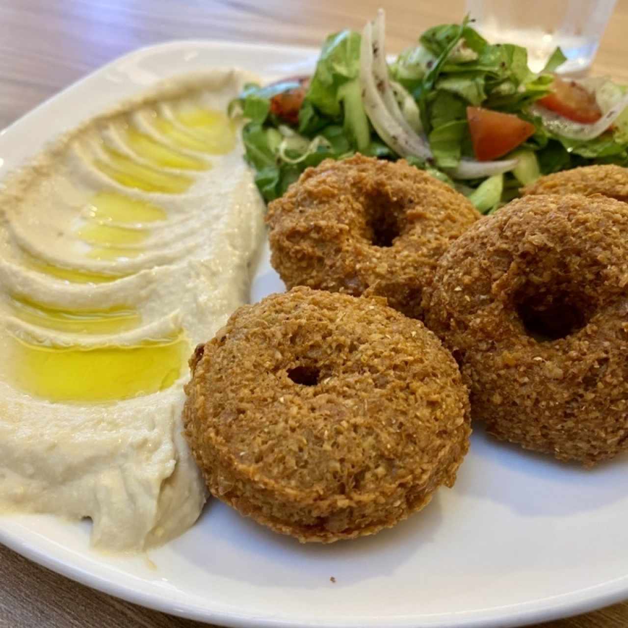 Plato de Falafel y Hummus