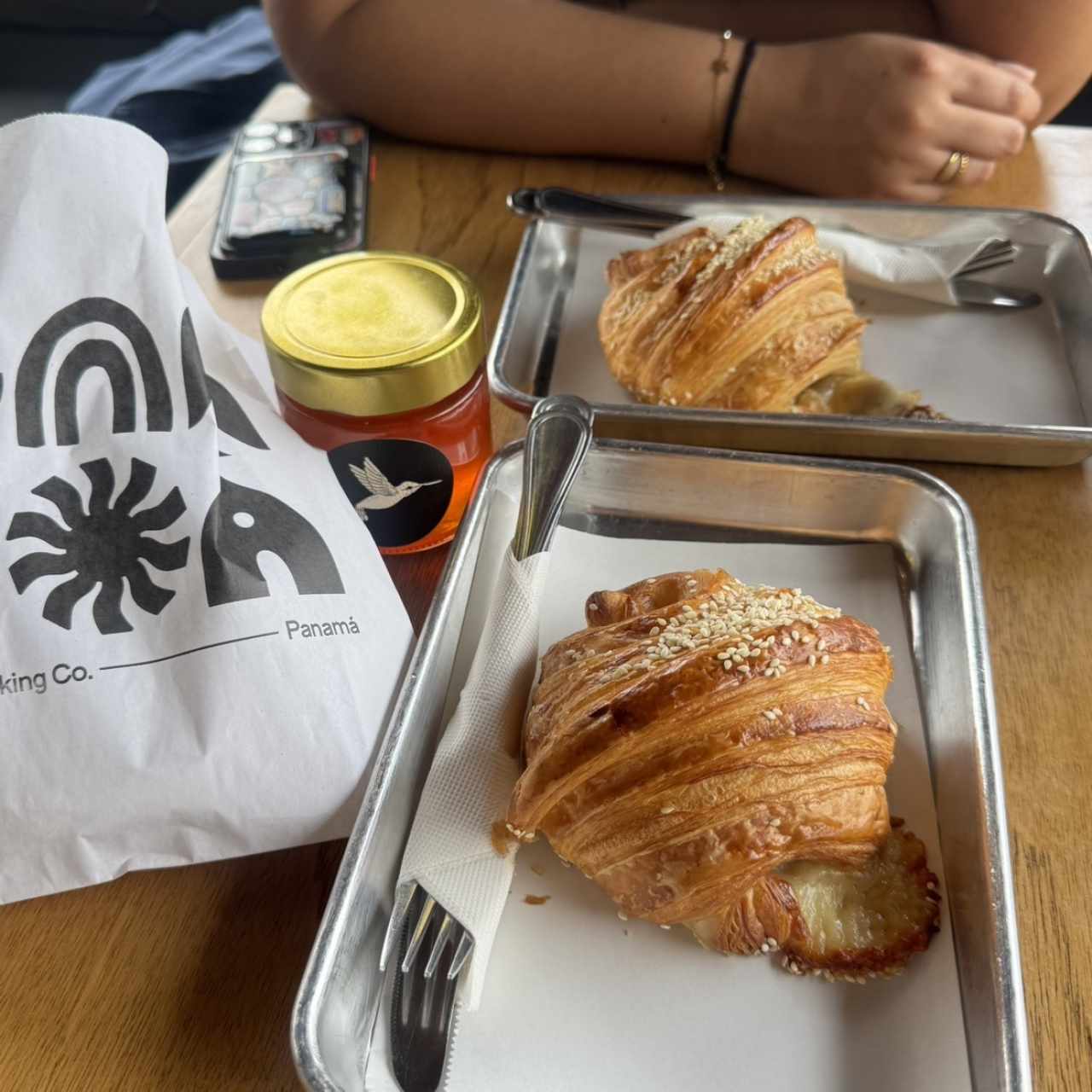 Croissant jamon y queso