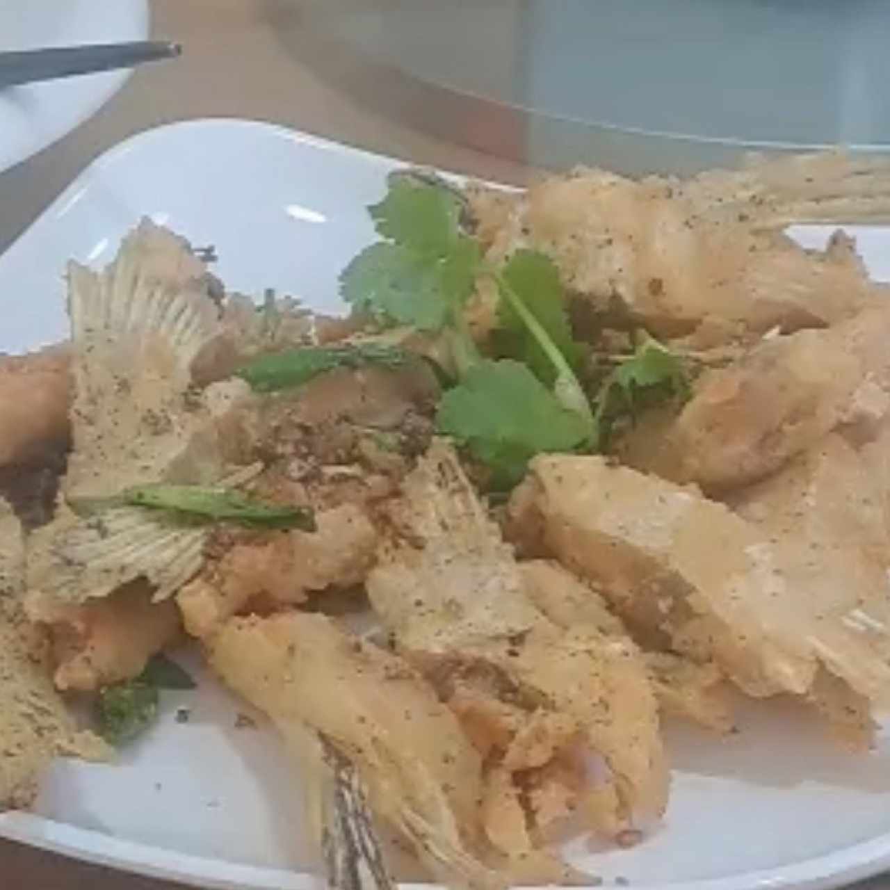 Menú - Aletas de Salmón