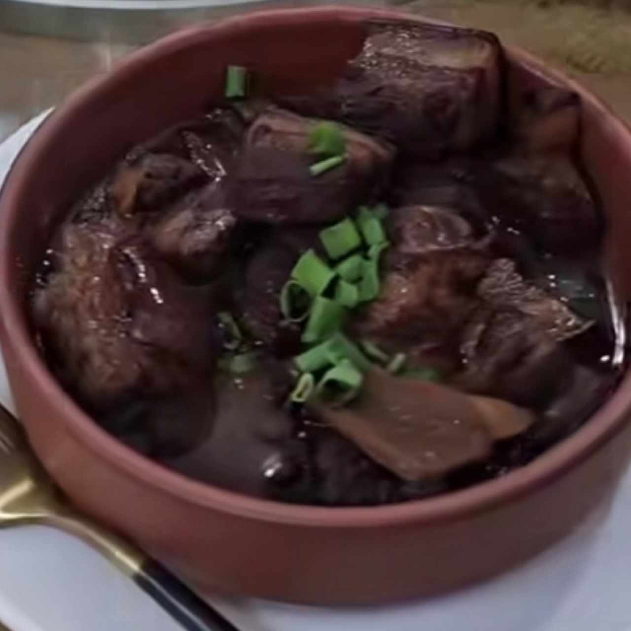 cazuela puerco con hongos