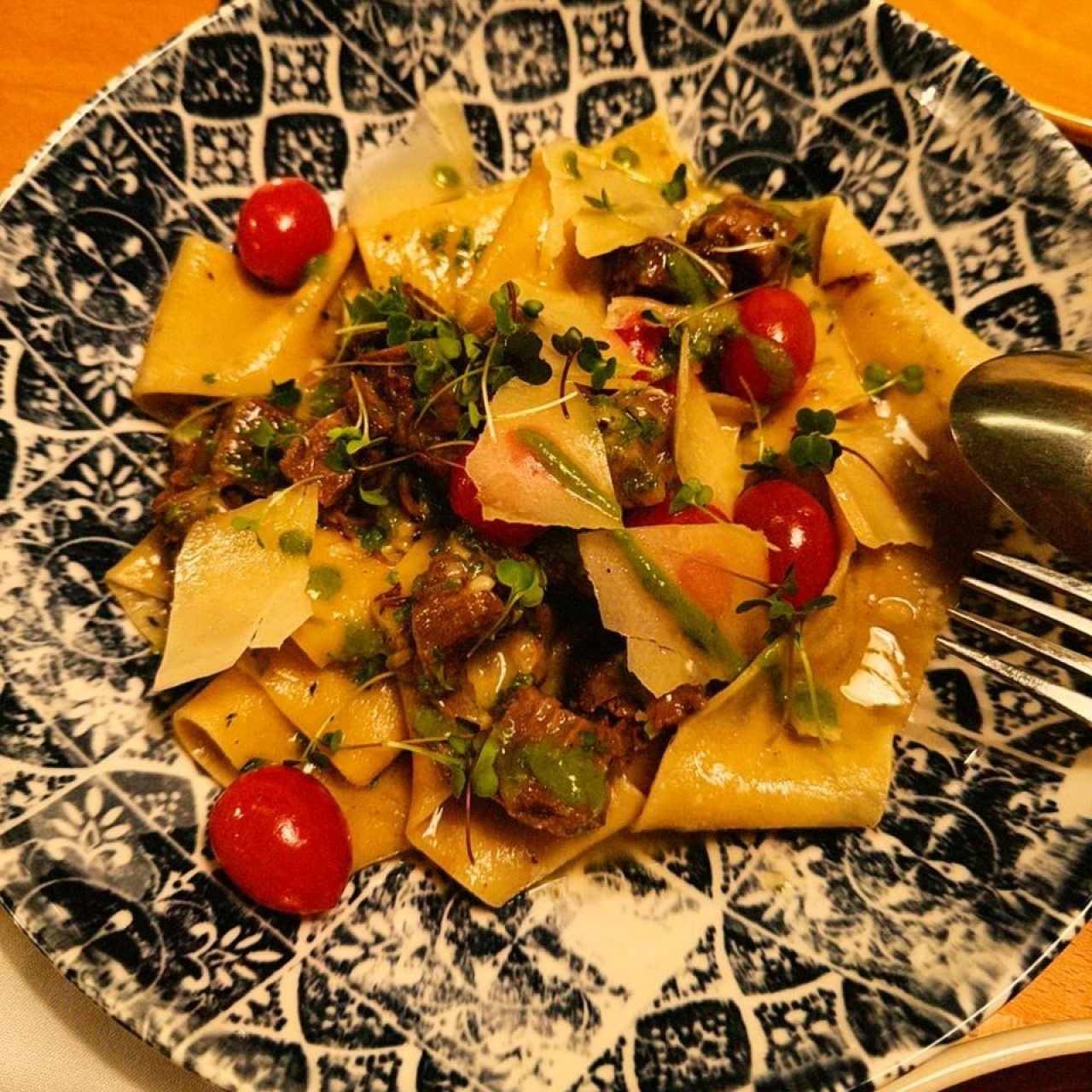 Primi - Papardelle de Ternera