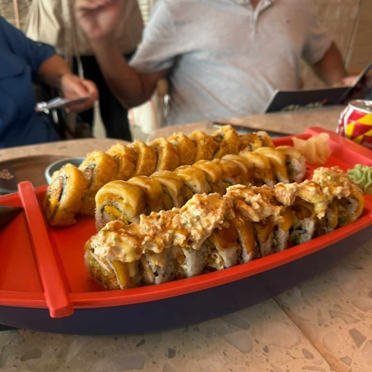 Barco trio de sushi 